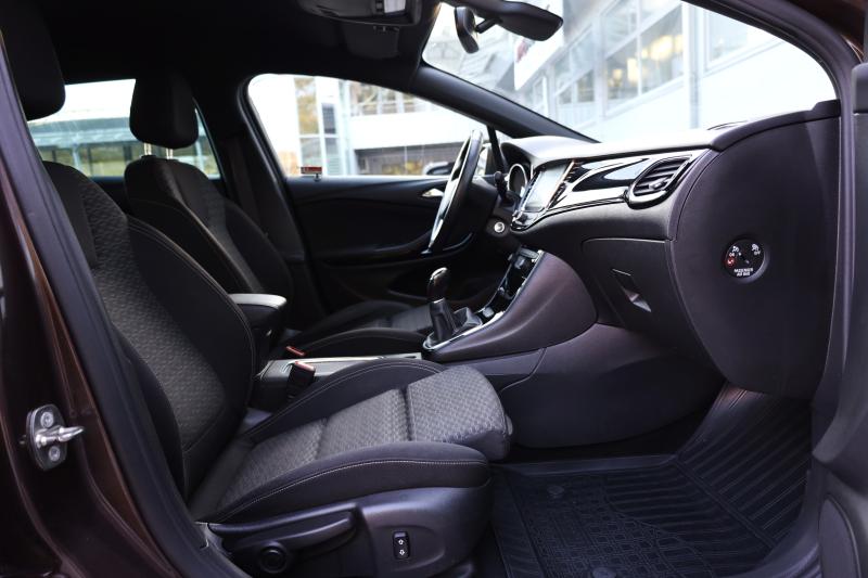 Opel - Astra - pic13