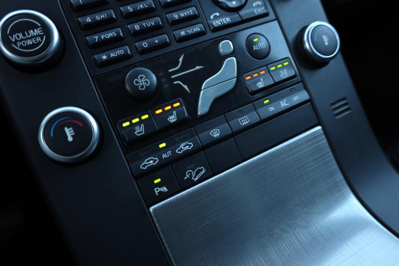 Volvo - XC70 - pic16