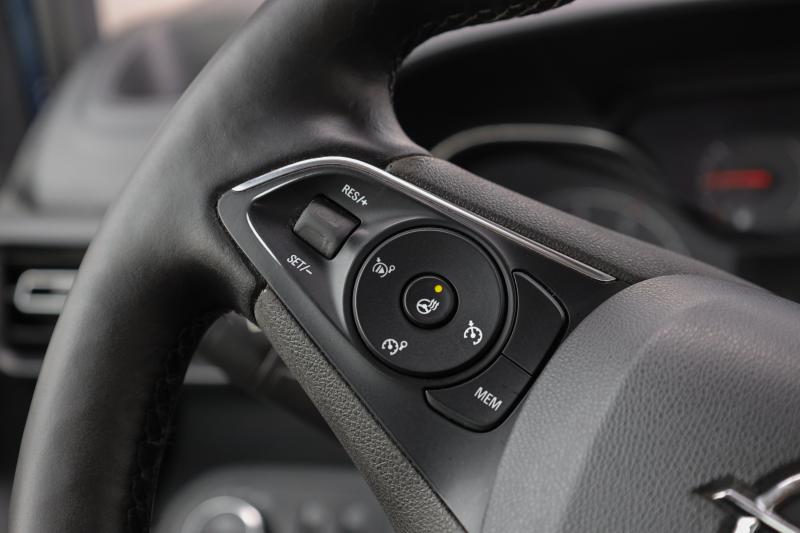 Opel - Combo - pic14