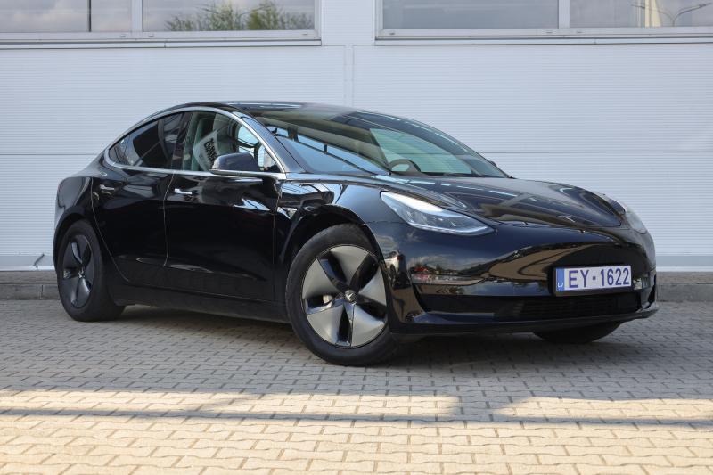 Tesla - Model 3 - pic3
