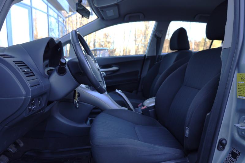 Toyota - Auris - pic11