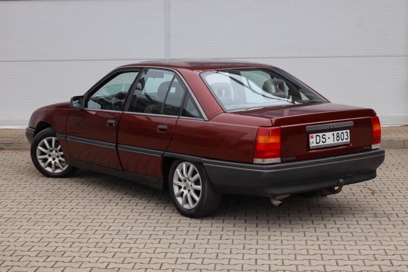 Opel - Omega - pic4