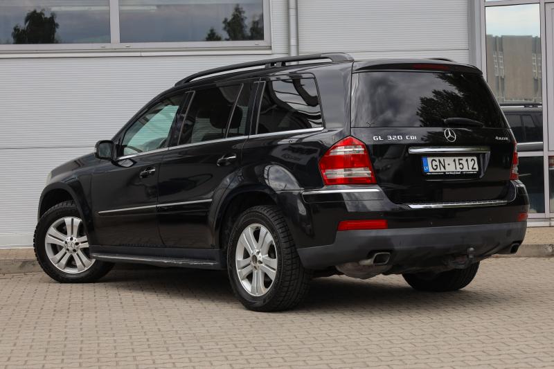 Mercedes-Benz - GL320 - pic4