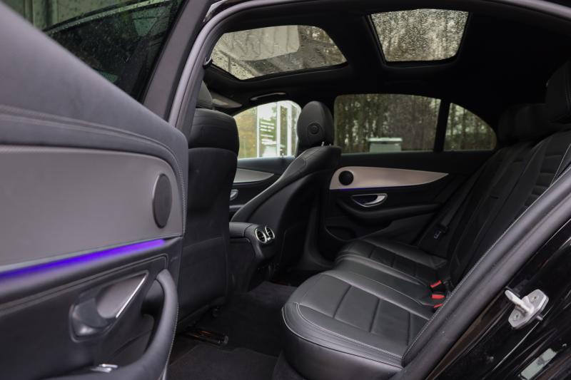 Mercedes-Benz - E220 - pic16