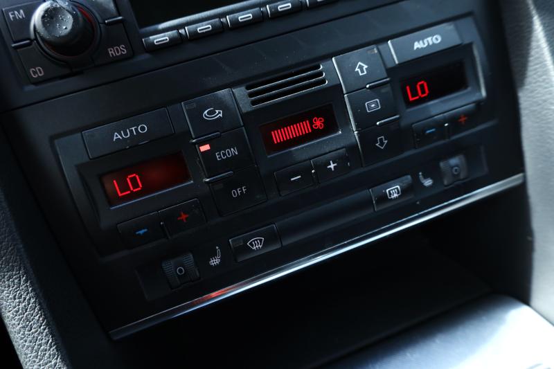 Audi - A4 - pic21