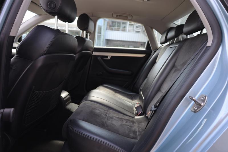 Audi - A4 - pic16
