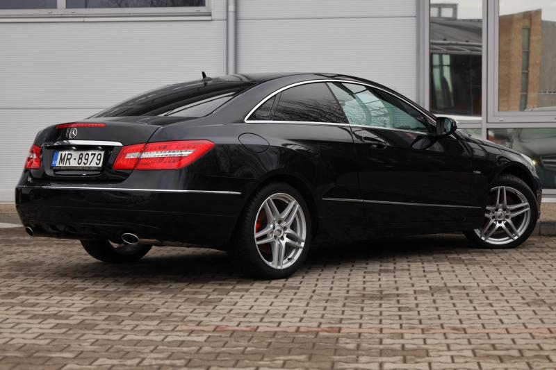 Mercedes-Benz - E350 - pic6