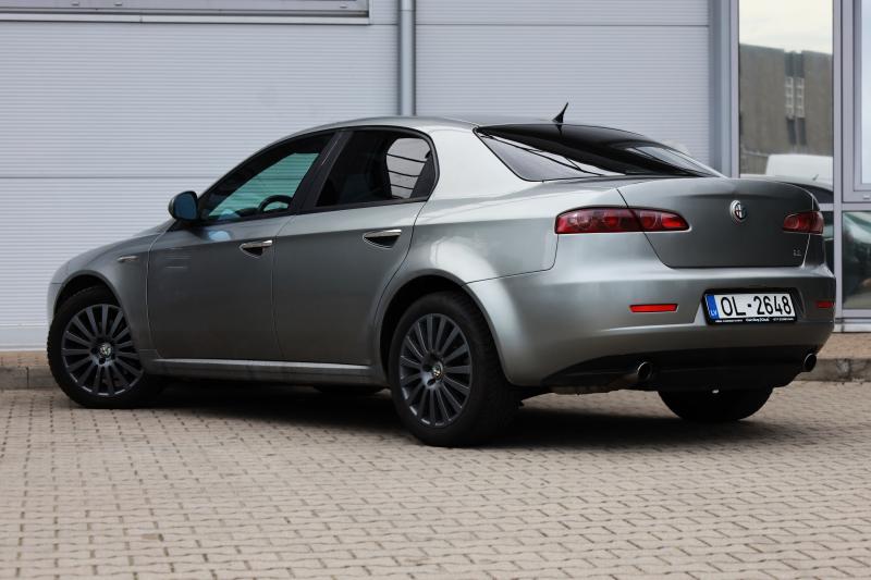 Alfa Romeo - 159 - pic5