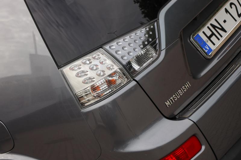 Mitsubishi - Outlander - pic6