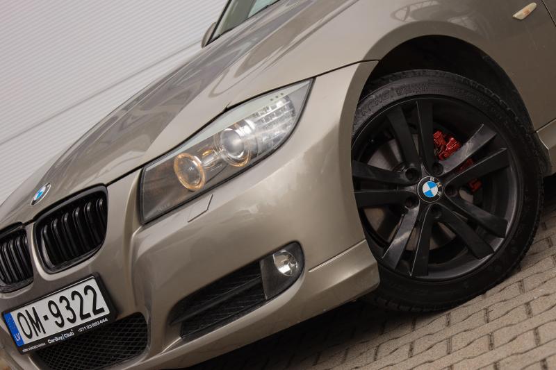 BMW - 320 - pic2