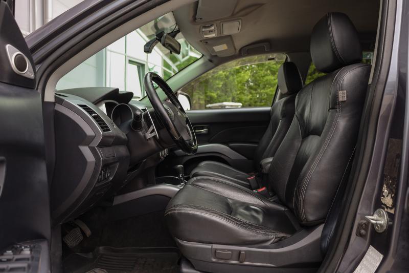 Mitsubishi - Outlander - pic11