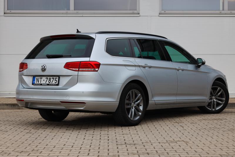 Volkswagen - Passat - pic7