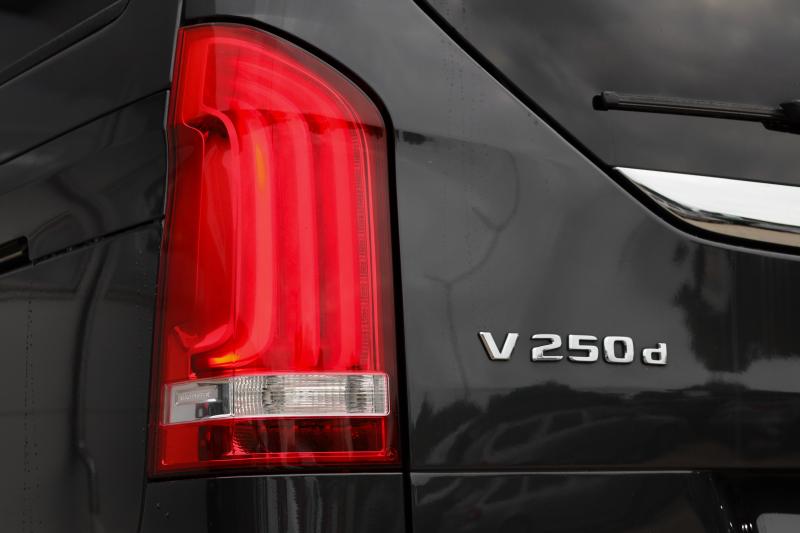 Mercedes-Benz - V250 - pic9
