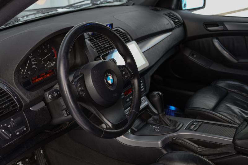 BMW - X5 - pic10