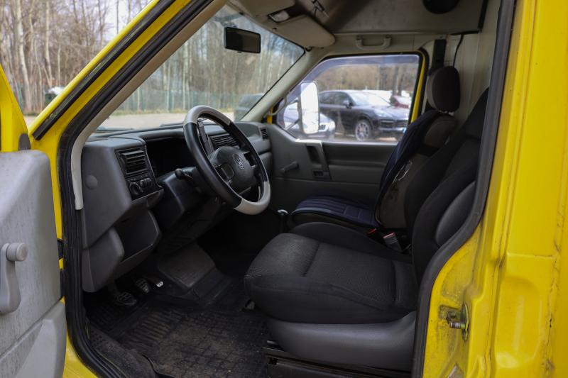 Volkswagen - Transporter - pic6