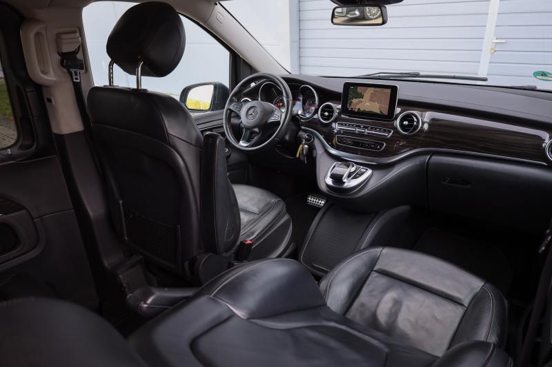 Mercedes-Benz - V250 - pic19