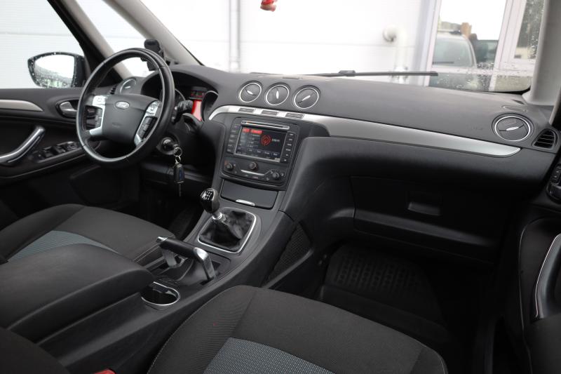 Ford - S-MAX - pic11