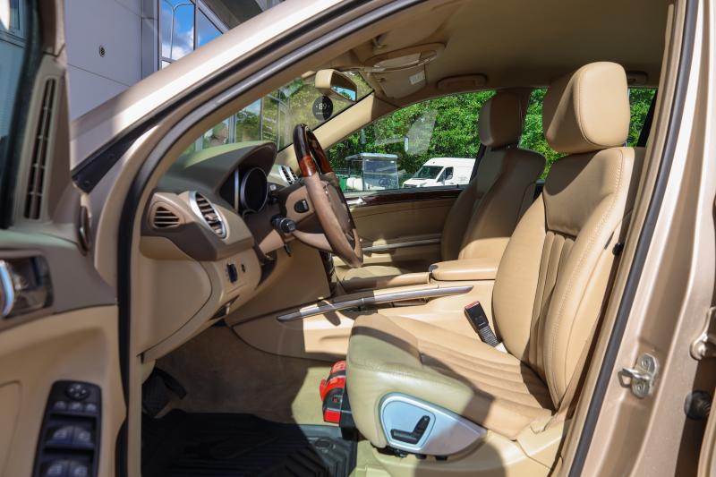 Mercedes-Benz - ML320 - pic11