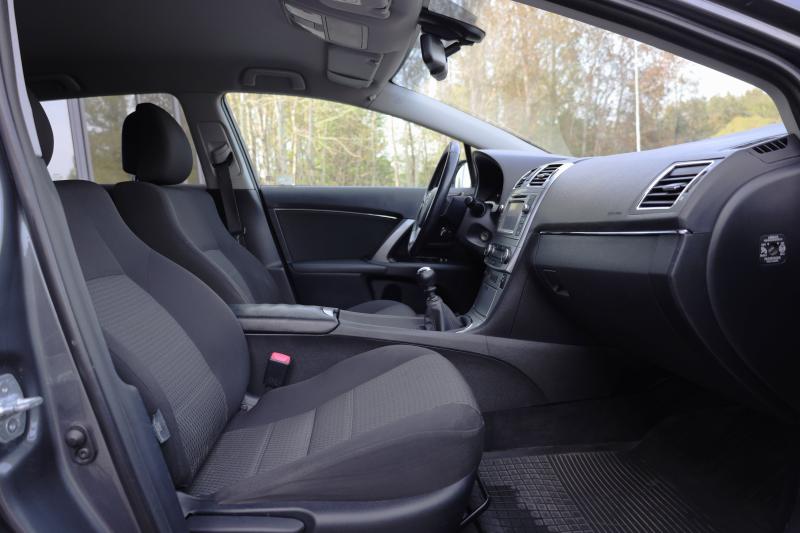 Toyota - Avensis - pic13