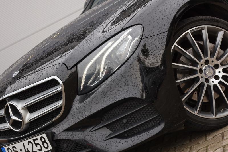 Mercedes-Benz - E220 - pic2