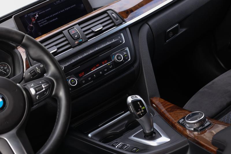 BMW - 330 - pic13