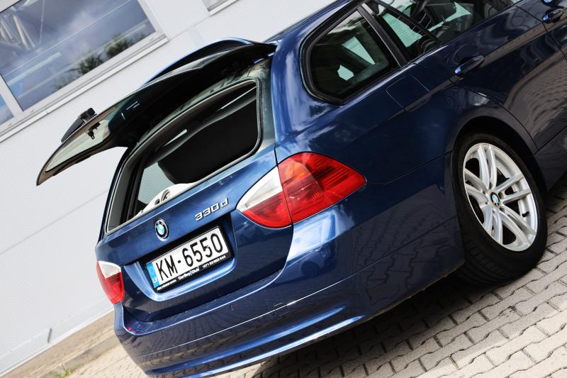 BMW - 330 - pic8