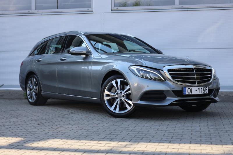 Mercedes-Benz - C350 - pic5