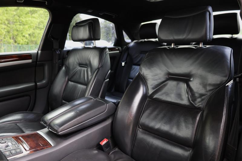 Audi - A8 - pic9