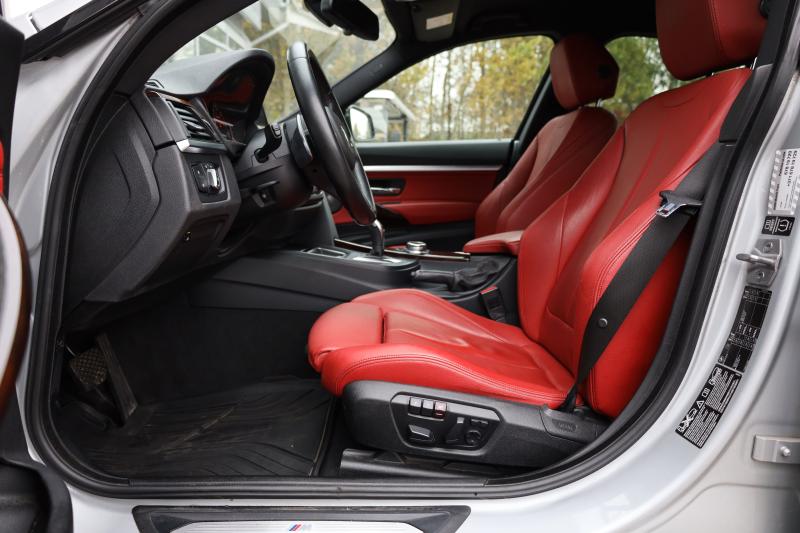 BMW - 330 - pic10