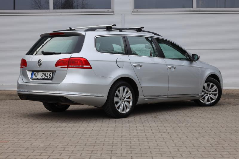 Volkswagen - Passat - pic7