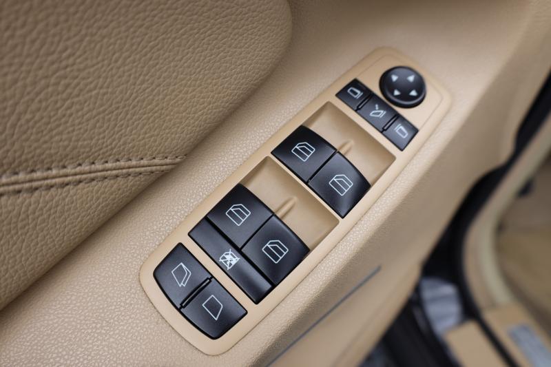 Mercedes-Benz - GL320 - pic26