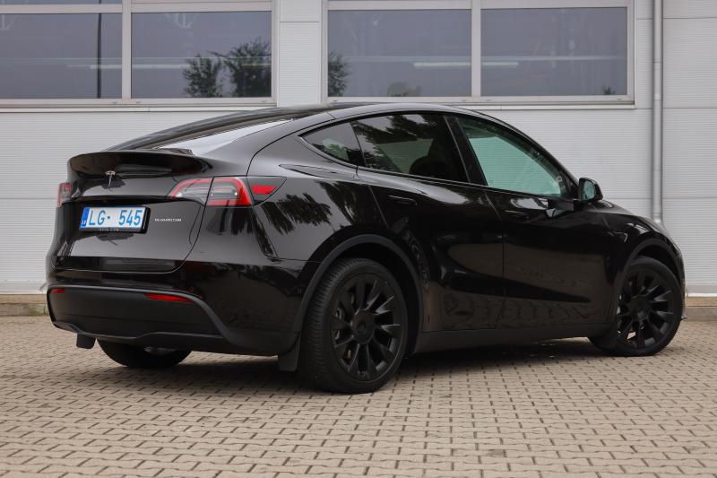 Tesla - Model Y - pic9