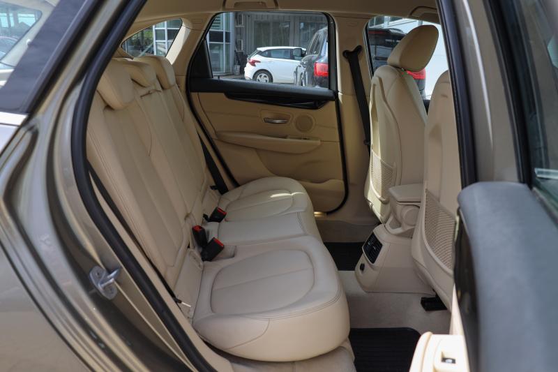 BMW - 218 - pic16