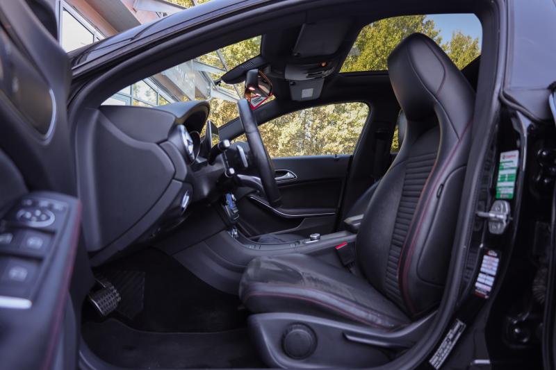 Mercedes-Benz - CLA200 - pic12