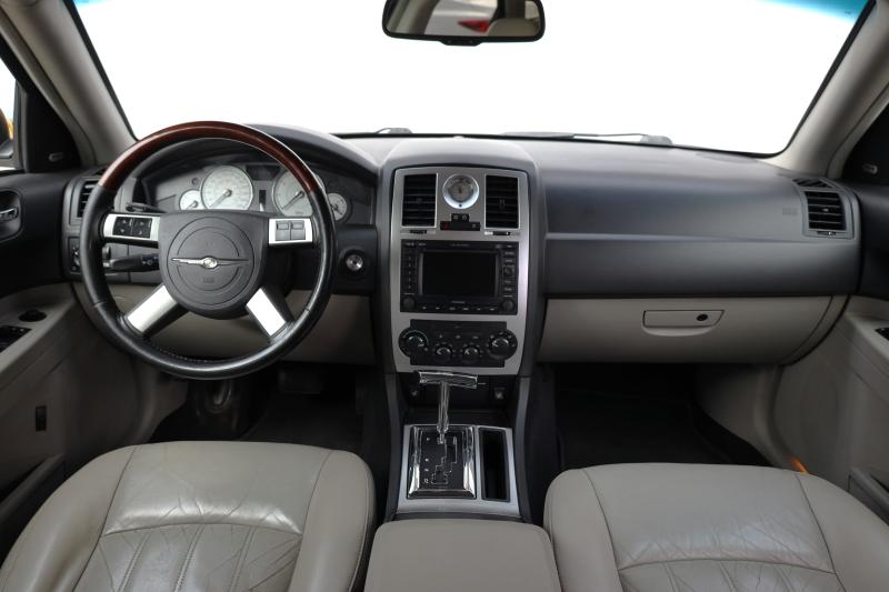 Chrysler - 300C - pic10