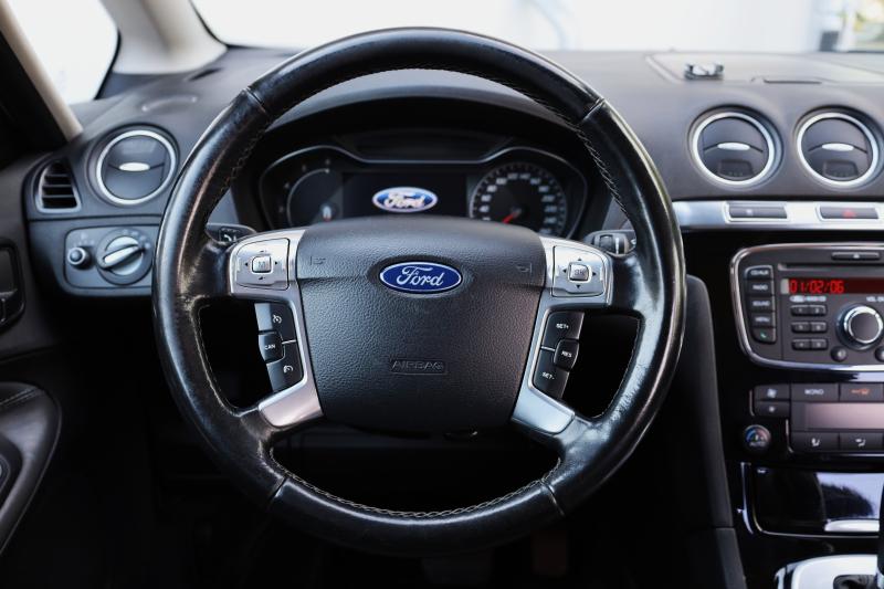 Ford - S-MAX - pic9