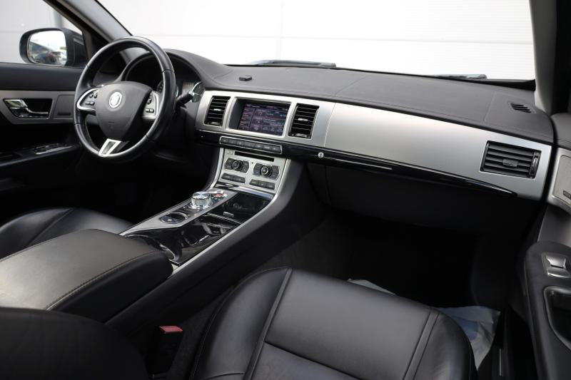 Jaguar - XF - pic10