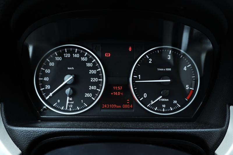 BMW - 316 - pic22