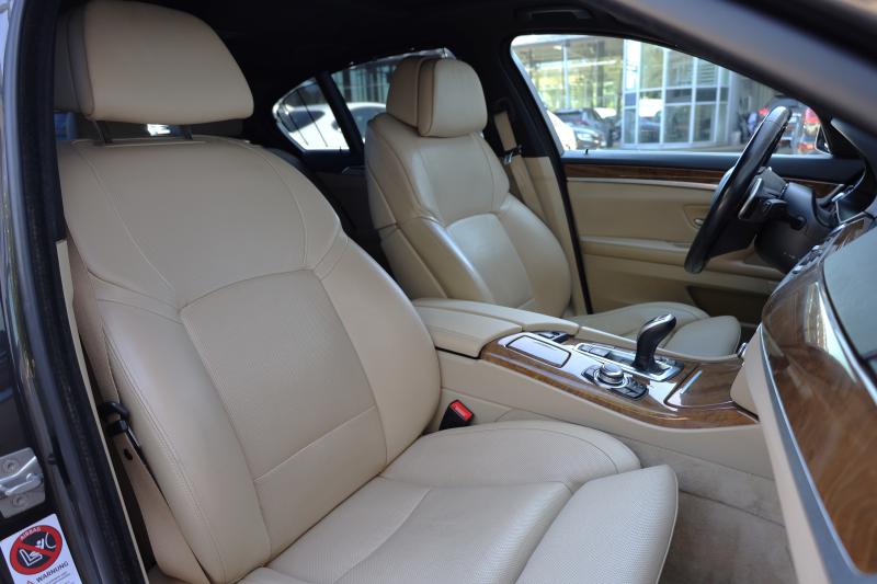 BMW - 525 - pic17