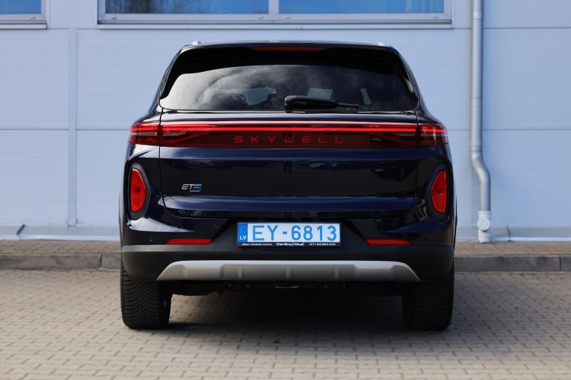 Skywell - ET5 - pic6