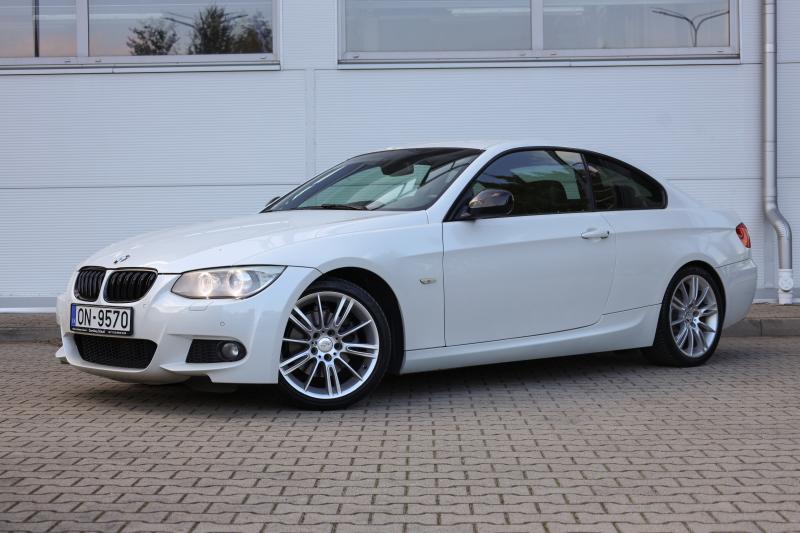 BMW - 320 - pic1