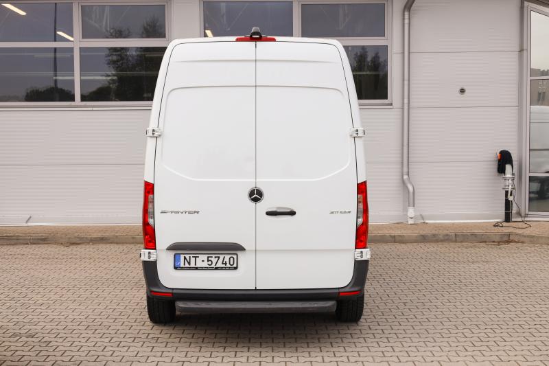 Mercedes-Benz - Sprinter - pic4
