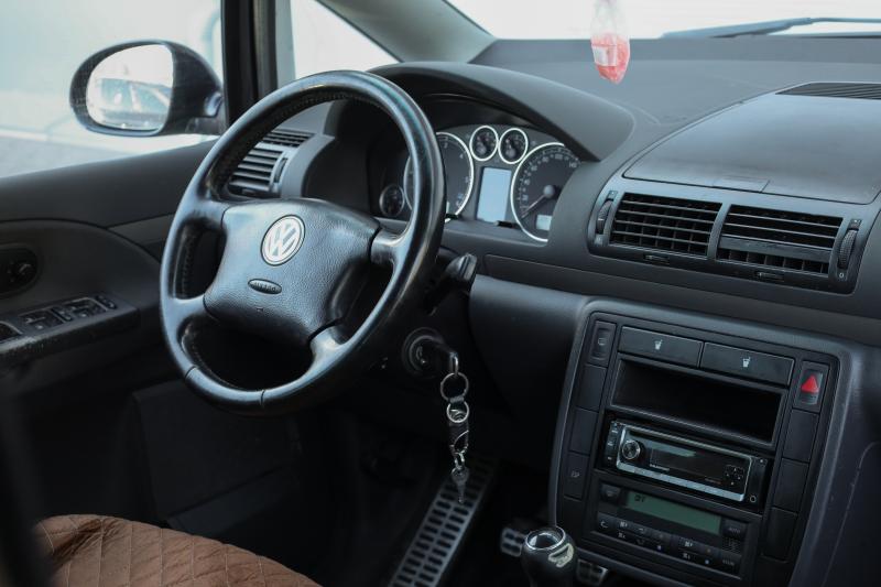 Volkswagen - Sharan - pic13