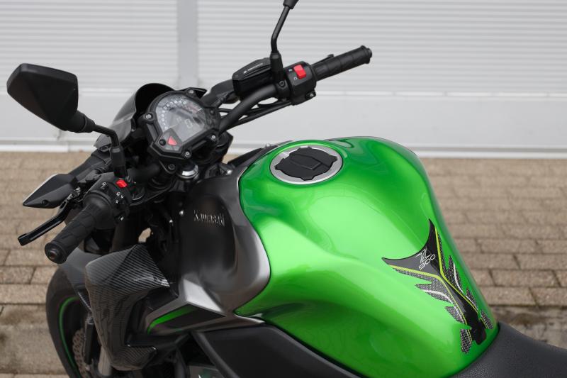 Kawasaki - Z - pic7