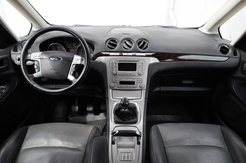 Ford - Galaxy - pic7