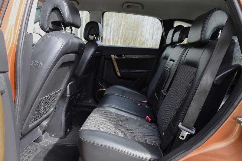 Chevrolet - Captiva - pic12