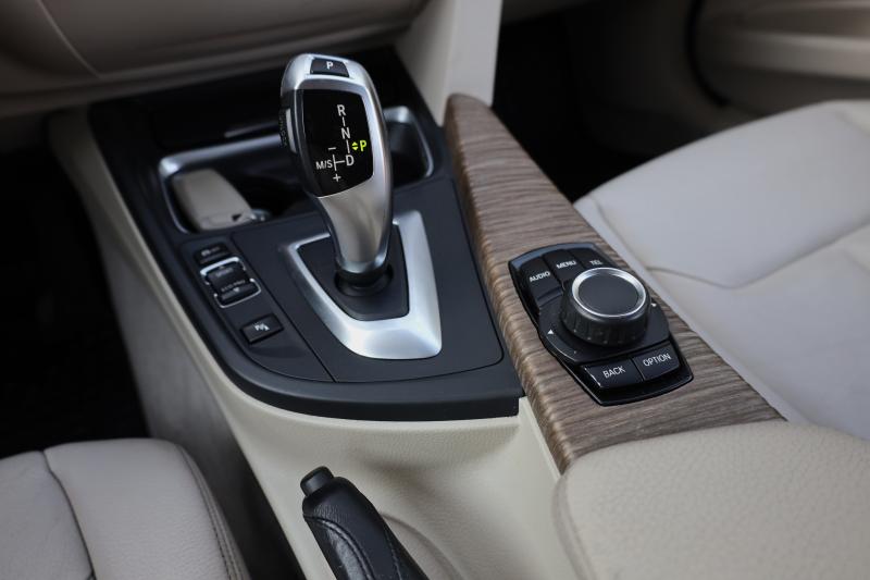 BMW - 320 - pic19