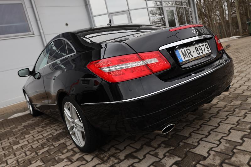 Mercedes-Benz - E350 - pic8