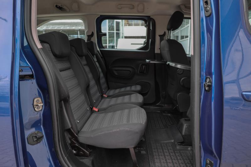 Opel - Combo - pic16