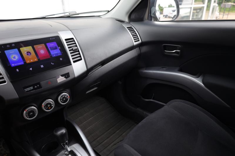 Mitsubishi - Outlander - pic8